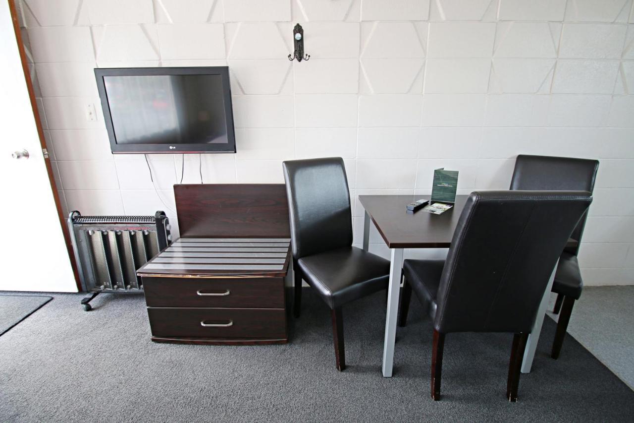 Forgotten World Motel Таумарунуі Екстер'єр фото